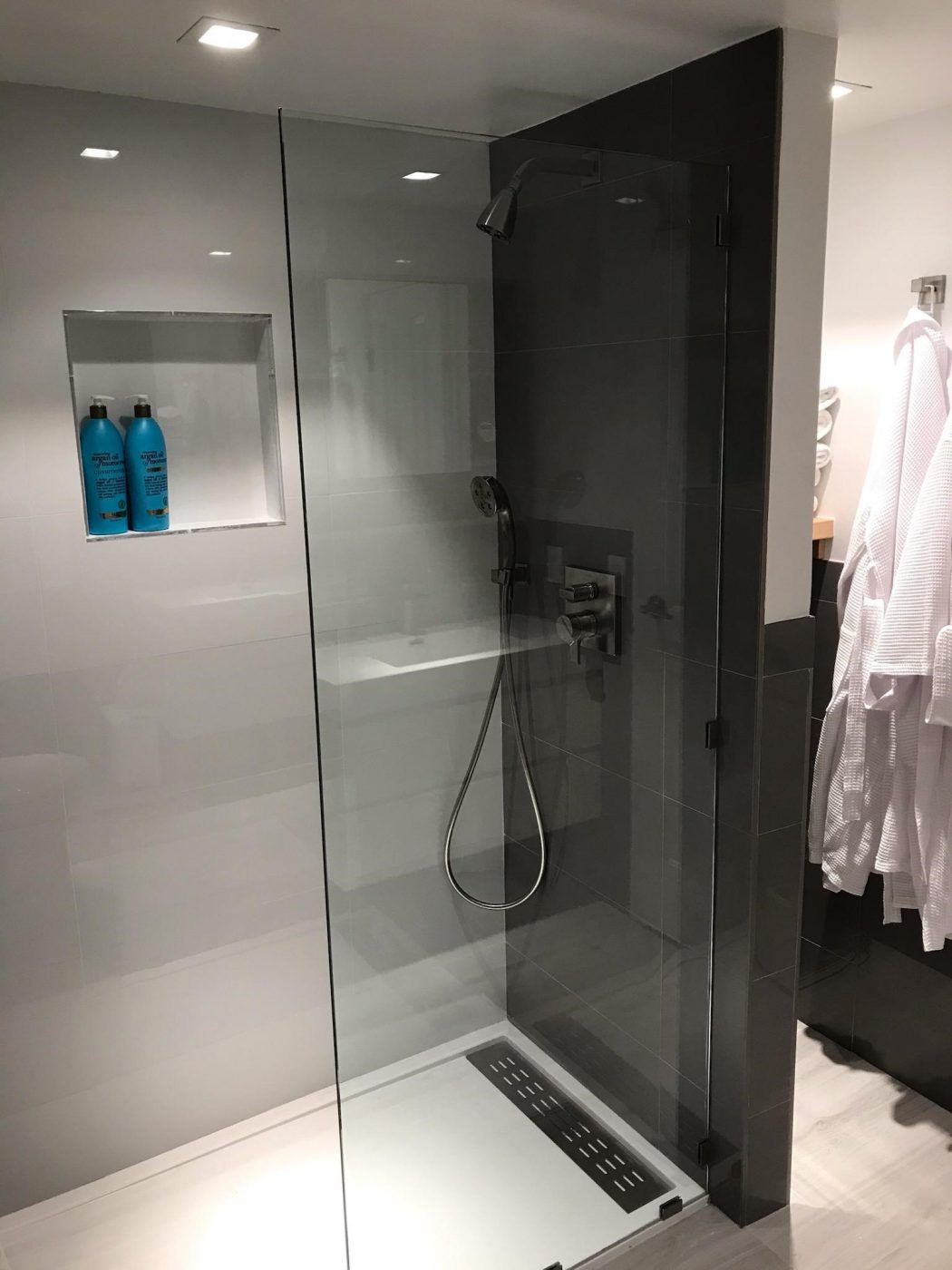 Walk-In Custom Shower Pans for Sale | Shower Pans LLC